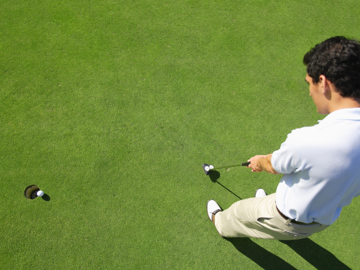 Làm thế nào để duy trì phong độ sau 9 hố đầu