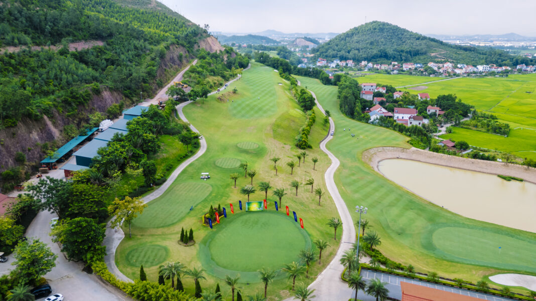 giải golf giao hữu quốc tế