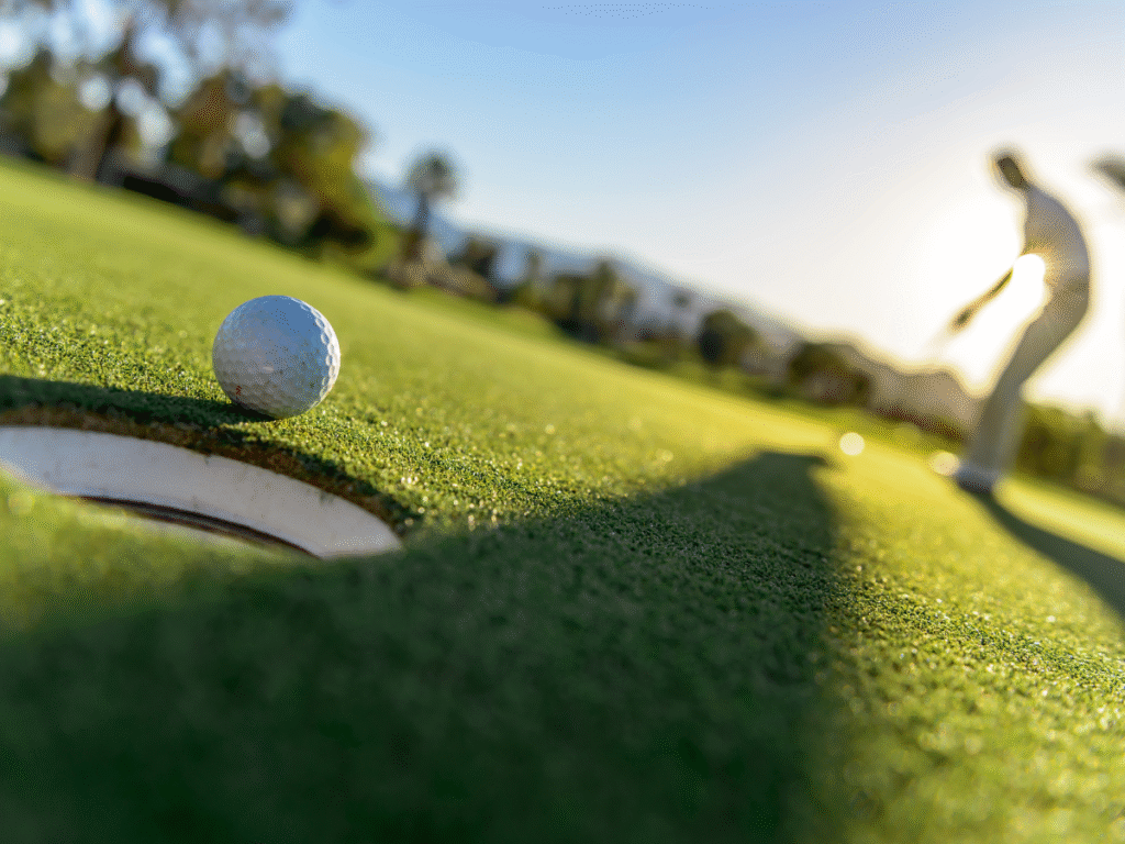 cần chuẩn bị khi đi đánh golf mùa đông