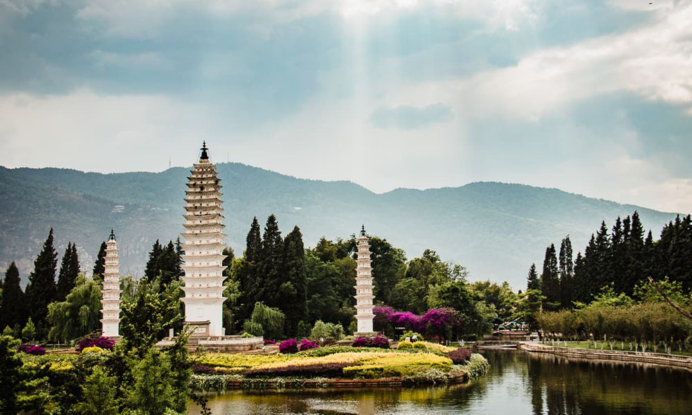 lang-van-hoa-dan-toc-van-nam-1