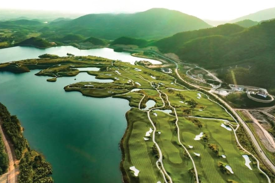 Review sân golf Thanh Lanh