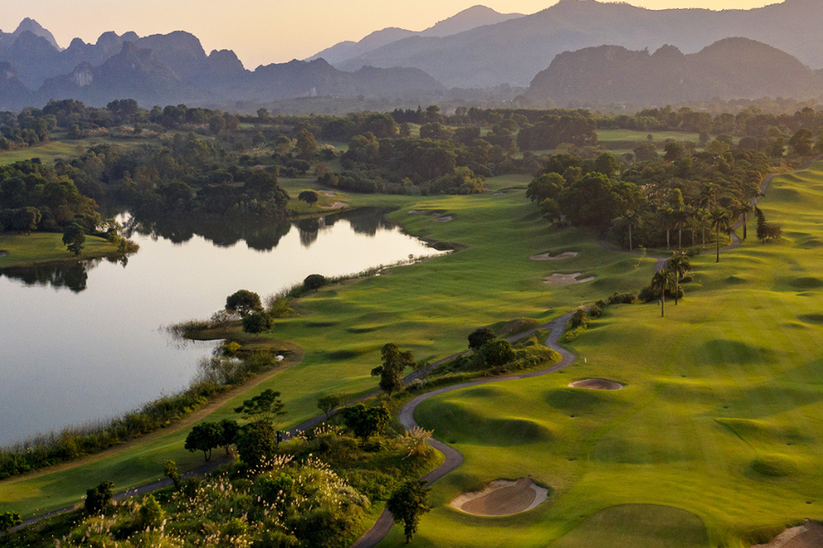 Sân golf gần Hà Nội
