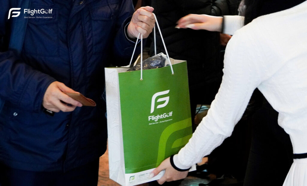 Đặt sân golf Tết Âm Lịch 2026 