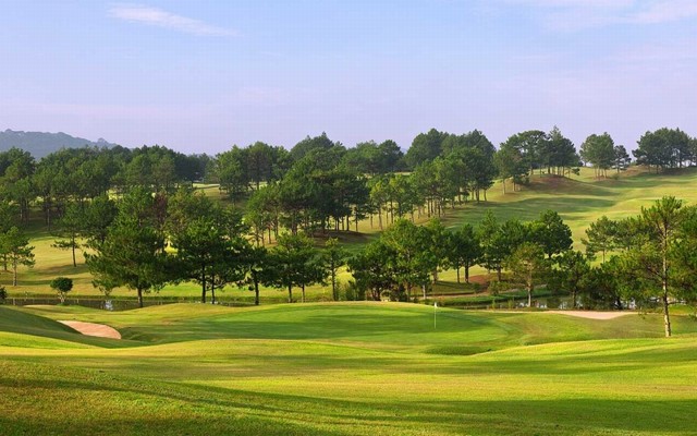 Sân-golf-Đà-Lạt-Palace
